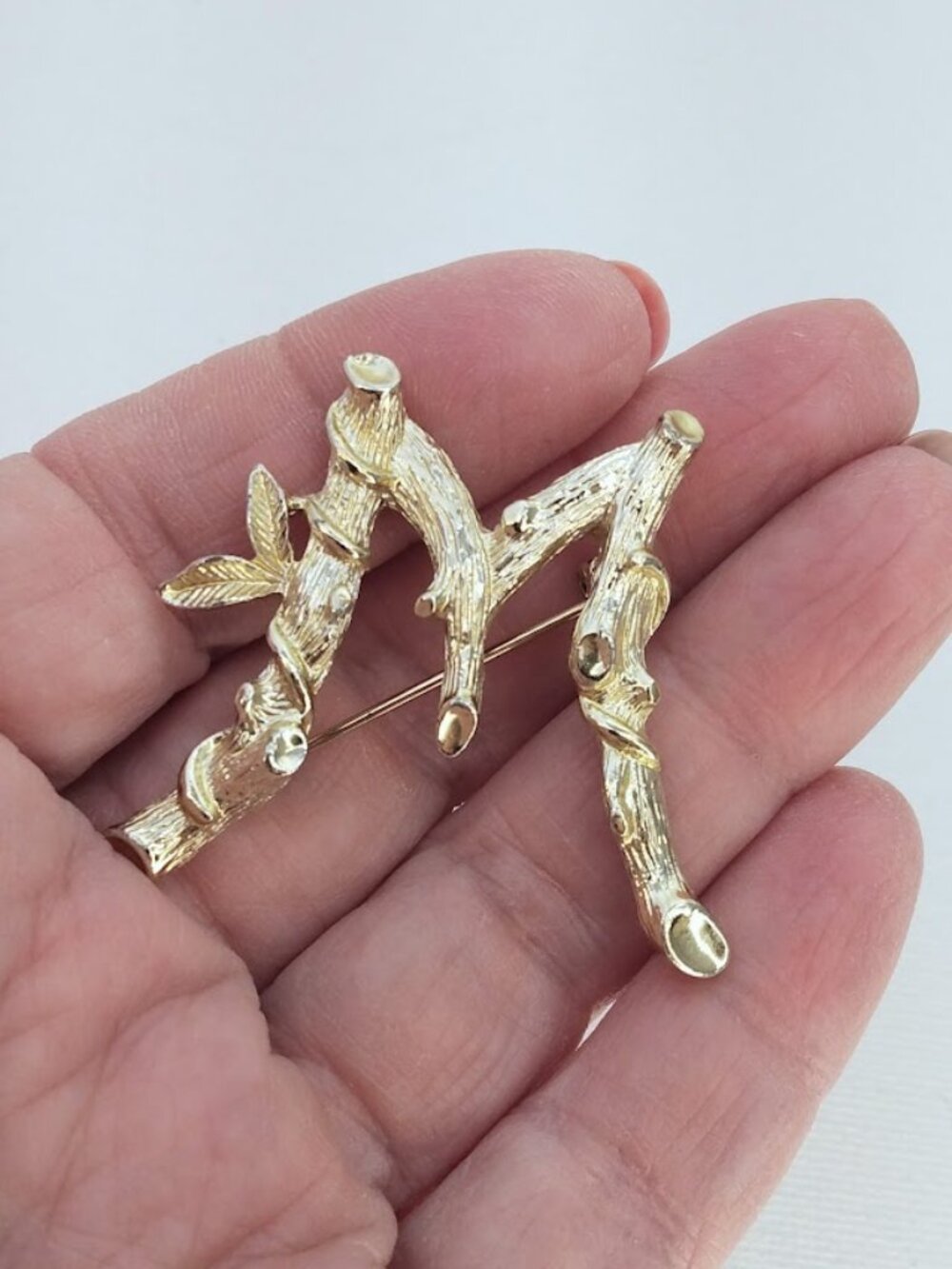 Vintage Sarah Coventry Brooch Initial Letter " M " Pin - Gold Tone Bamboo